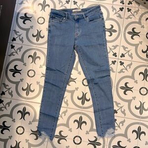 Levi’s 711 skinny jeans